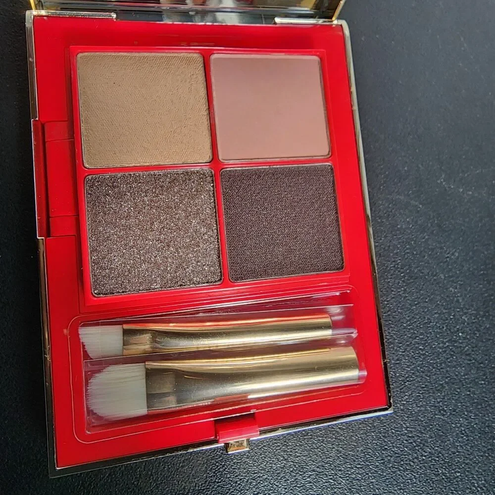 NEW Valentino Beauty Color Flip Eyeshadow Palette Brand - 02 When In Paris